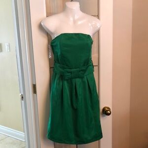 Elegant Green Strapless Dress